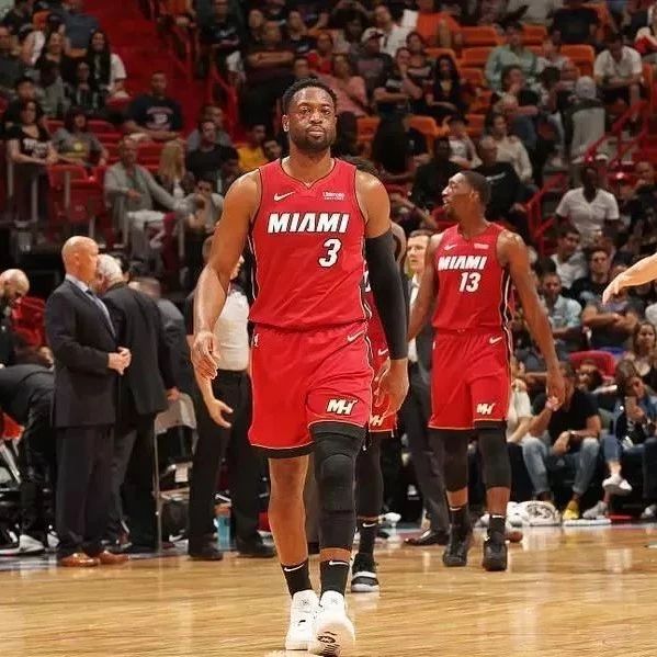 迪亚洛单节5中1得2分，山西男篮全队合砍12分（迪亚洛一节5投1中仅取2分，山西男篮单节仅得12分）