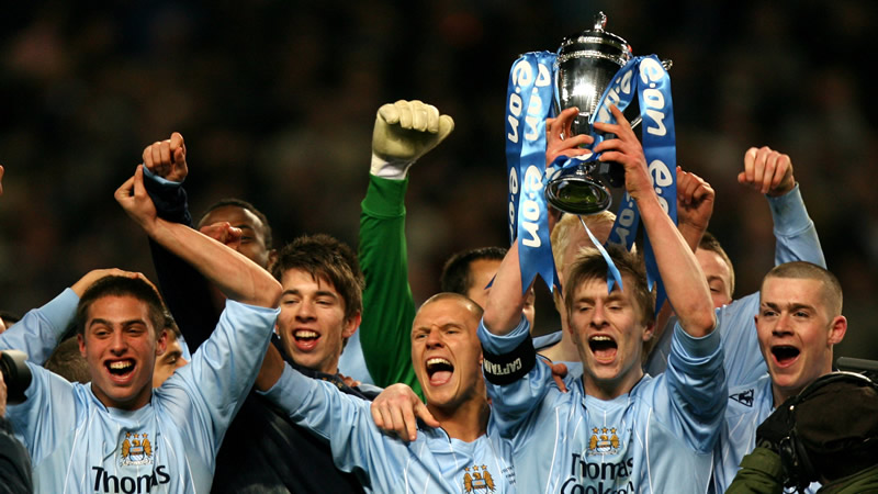 半场战报：塞尔塔1-0博洛尼亚，萨拉戈萨破门（半场速递：塞尔塔暂1比0领先博洛尼亚，萨拉戈萨建功）