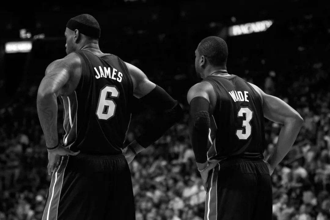 篮球社交属性为何如此强？（篮球的社交性为何格外突出？）