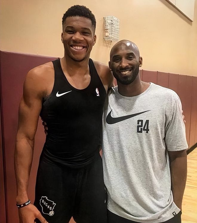 记者：罗马的确有意路易斯-恩里克，但国米目前无意放人（记者：罗马确有意引进路易斯-恩里克，但国米暂不放人）