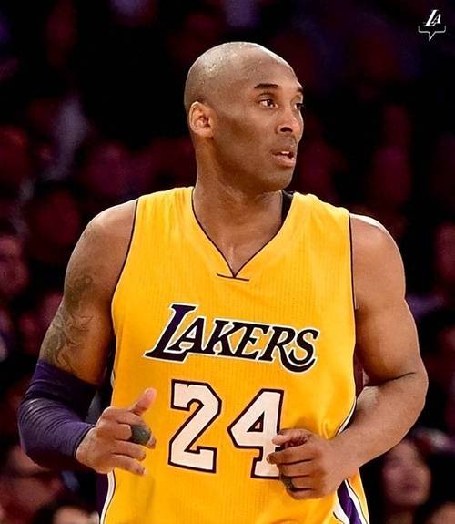 弗兰克：克罗地亚队成功的原因是团结；我曾看着魔笛比赛长大（弗兰克：克罗地亚成功靠团队凝聚力；我是在看魔笛踢球中长大的）