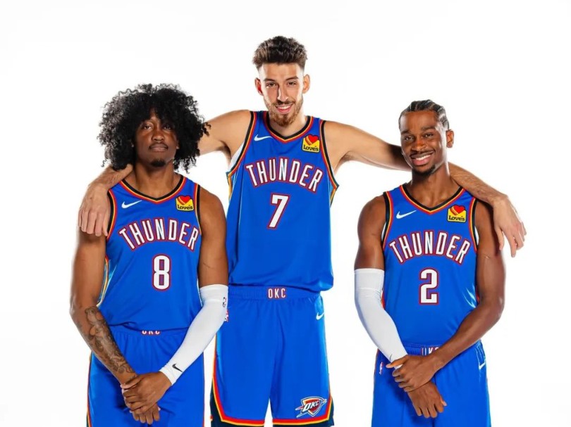 NBA每日最佳：约基奇28分准三双，詹姆斯贡献赛季新高29分（NBA今日之星：约基奇28分准三双，詹姆斯轰赛季最高29分）