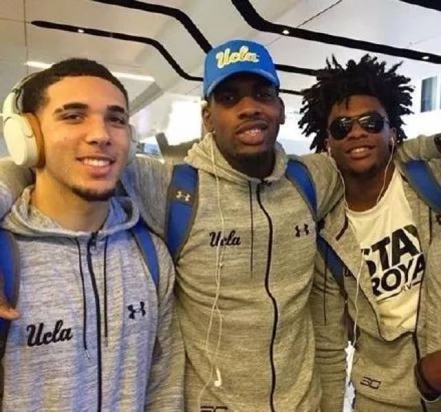 施洛特贝克：当灯光亮起、多特的主场沸腾时，我们很难被击败（施洛特贝克：灯光亮起、多特主场沸腾之时，对手很难战胜我们）