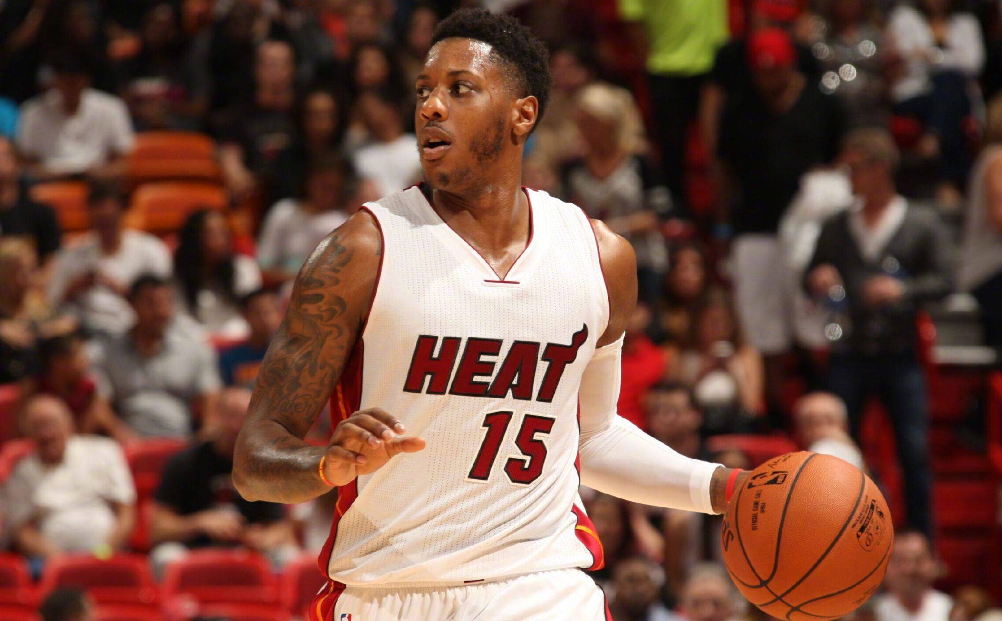 苏媒：泰州一所中学将“苏超”解说金句设为了课间铃声（江苏媒体：泰州某中学把“苏超”解说金句设为课间铃声）